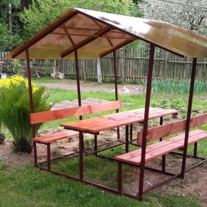 Дачные беседки из поликарбоната